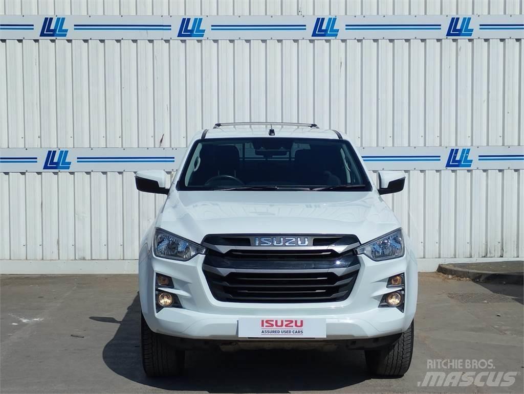 Isuzu DL20 皮卡车