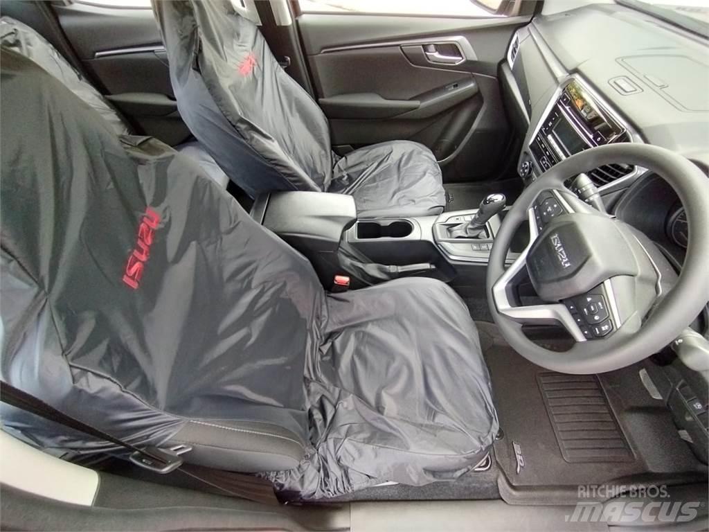 Isuzu DL20 皮卡车