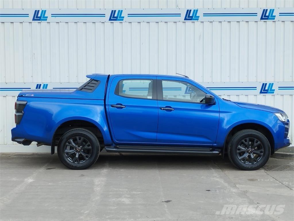 Isuzu V-Cross 皮卡车