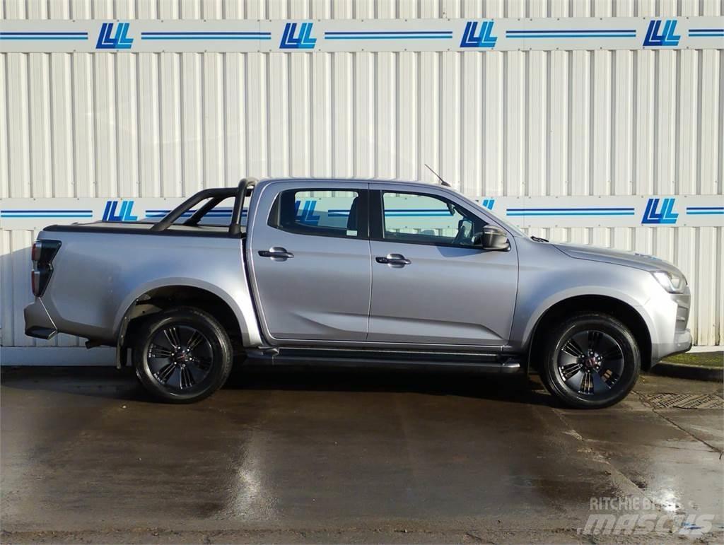 Isuzu V-Cross 皮卡车
