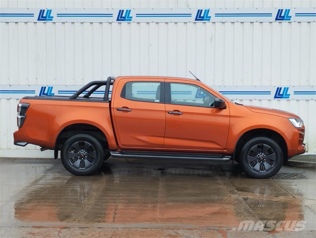 Isuzu V-Cross 皮卡车