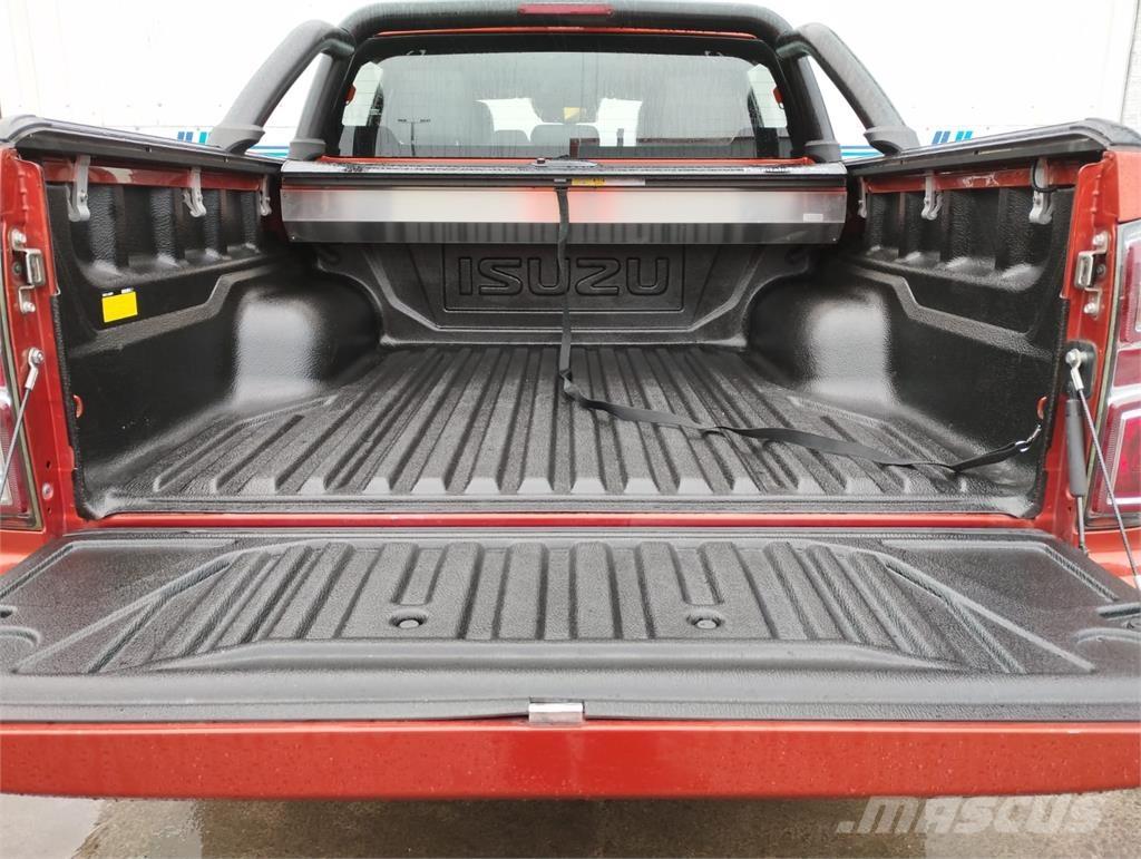 Isuzu V-Cross 皮卡车