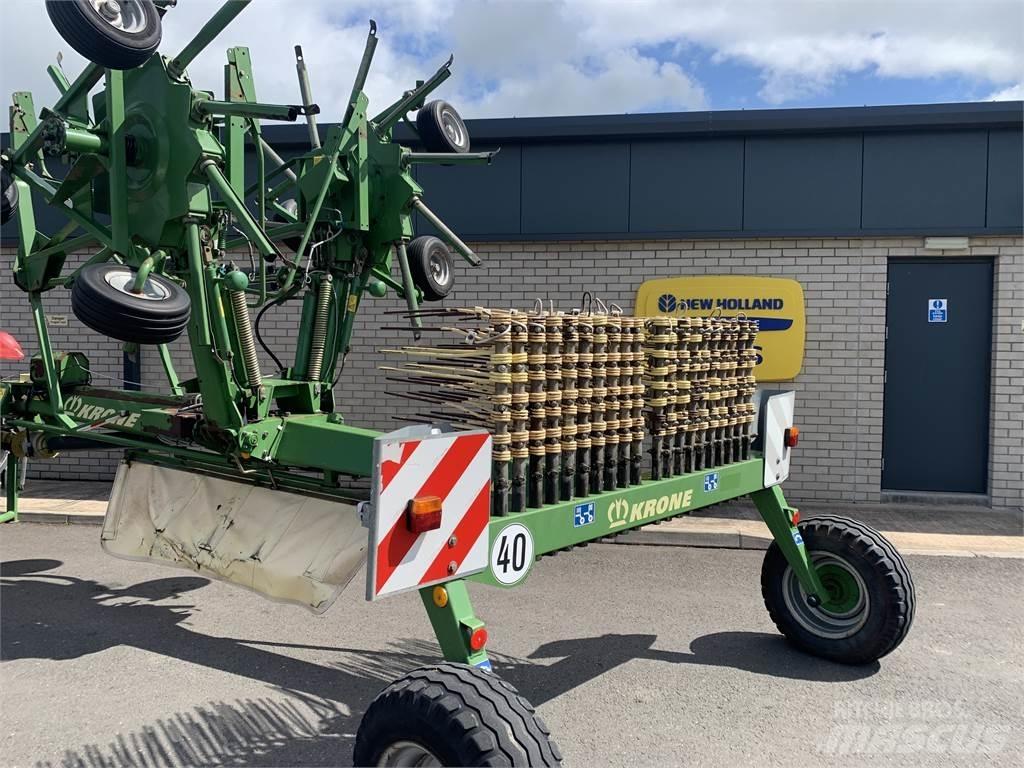 Krone 681 犁耙和摊草机