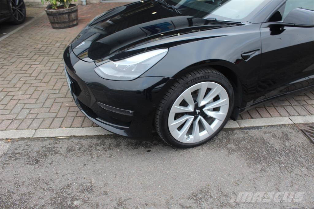 Tesla Model 3 皮卡车