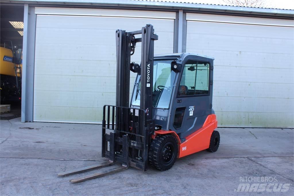 Toyota 4T Forklift 其他叉车