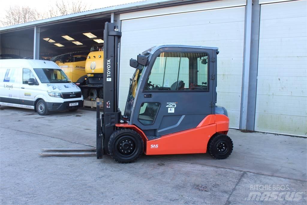 Toyota 4T Forklift 其他叉车