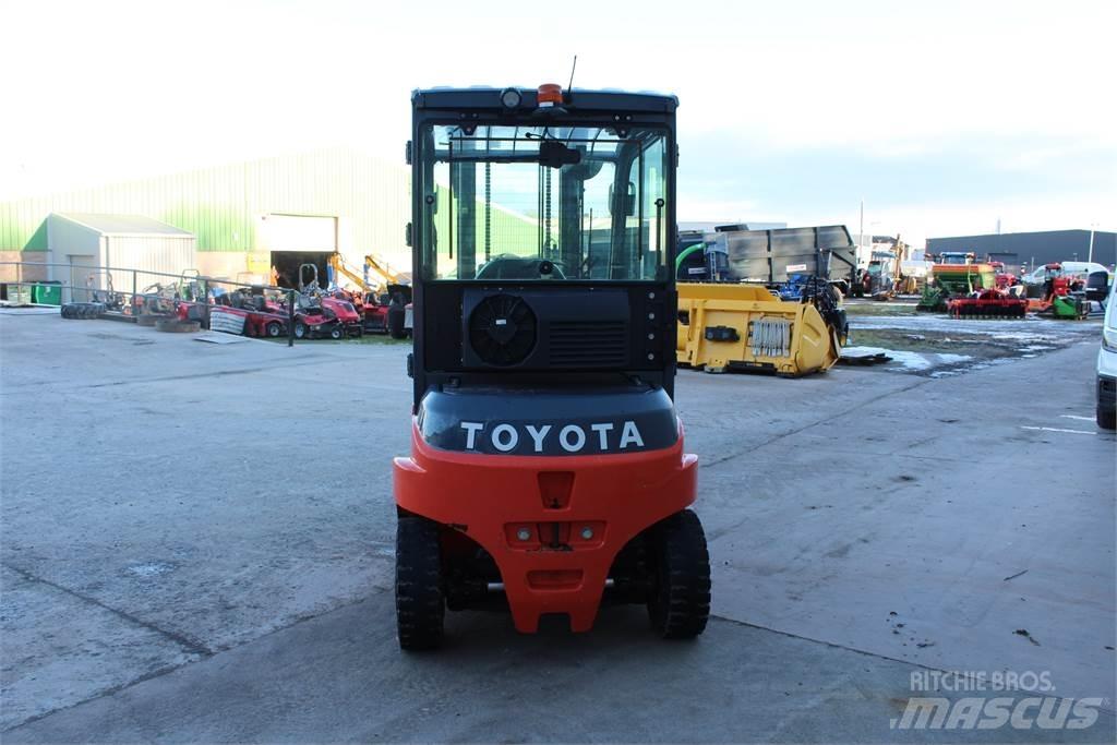 Toyota 4T Forklift 其他叉车