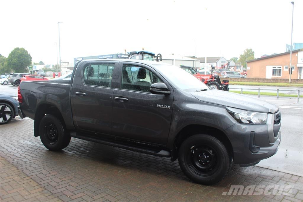 Toyota Hilux 皮卡车