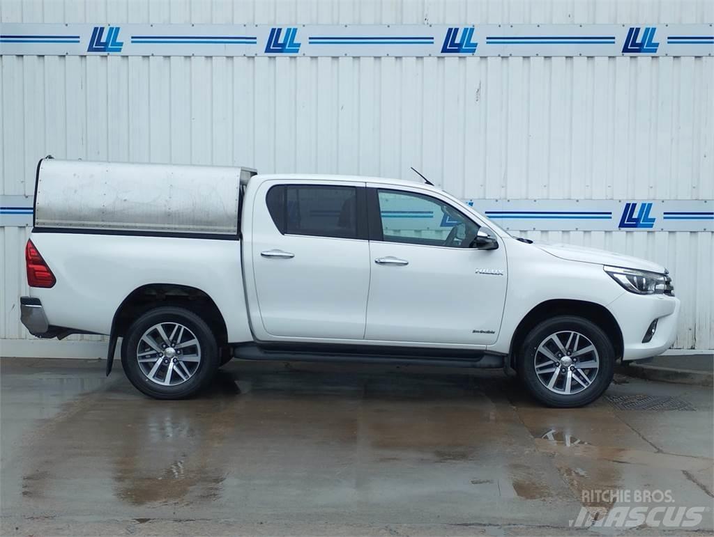 Toyota Hilux 皮卡车