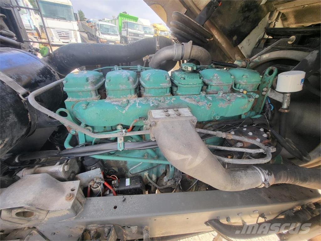 Volvo F10 自卸式货车