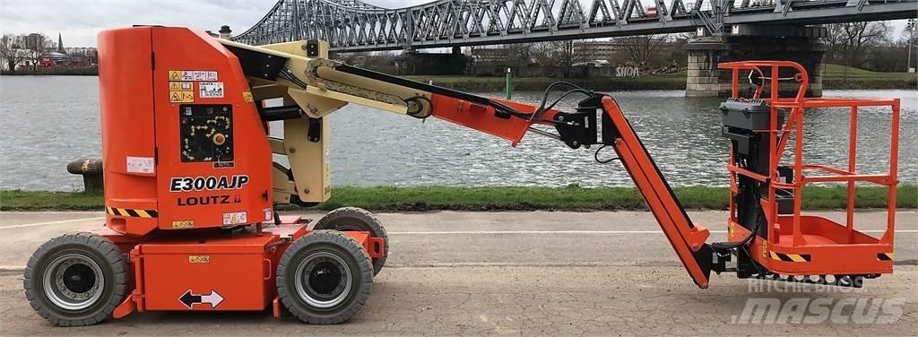 JLG E300AJP 其他升降机和高空作业平台