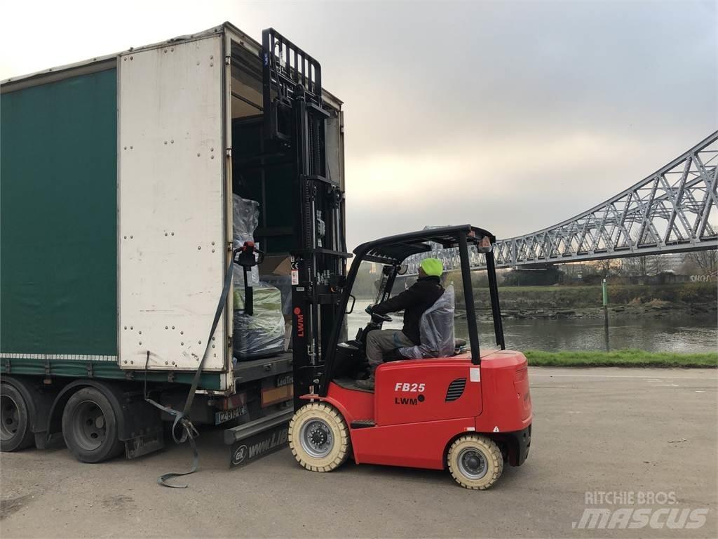  LWM FB25 其他叉车