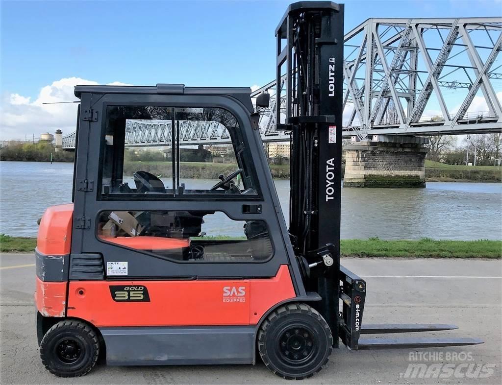Toyota 7BMF35 其他叉车