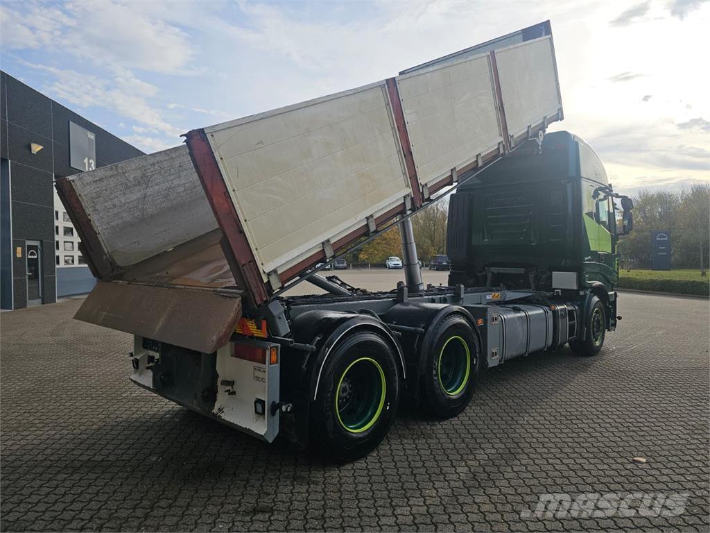 Iveco Stralis 560 6x4 可拆卸式卡车