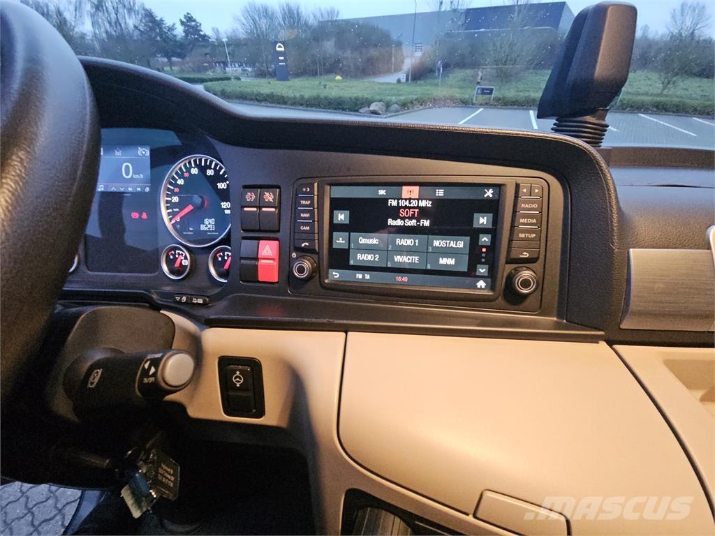 MAN TGL 12.190 BL 工程吊钩车