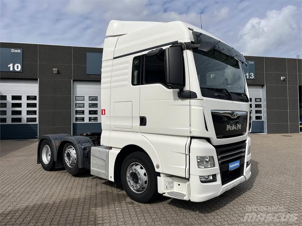 MAN TGX 26.470 6x2-2 牵引车