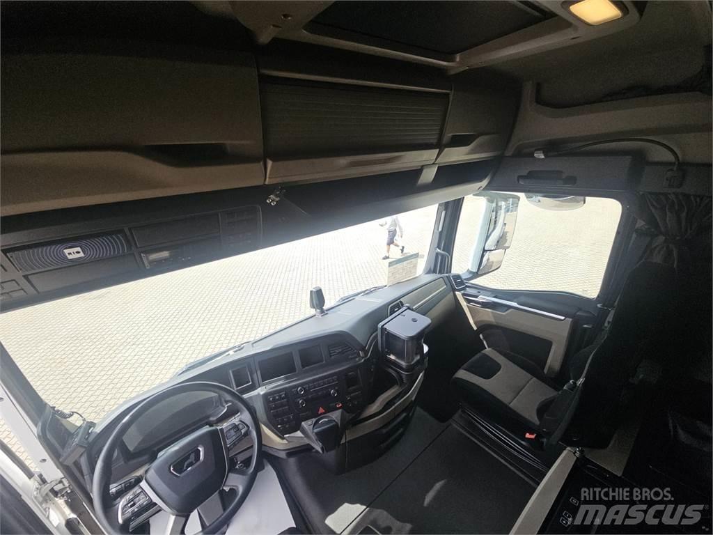 MAN TGX 26.510 6x2 牵引车