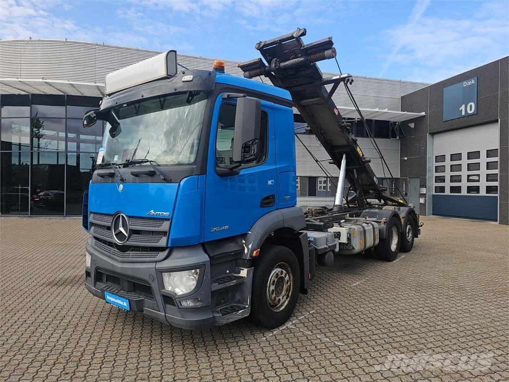 Mercedes-Benz Antos 2546 可拆卸式卡车