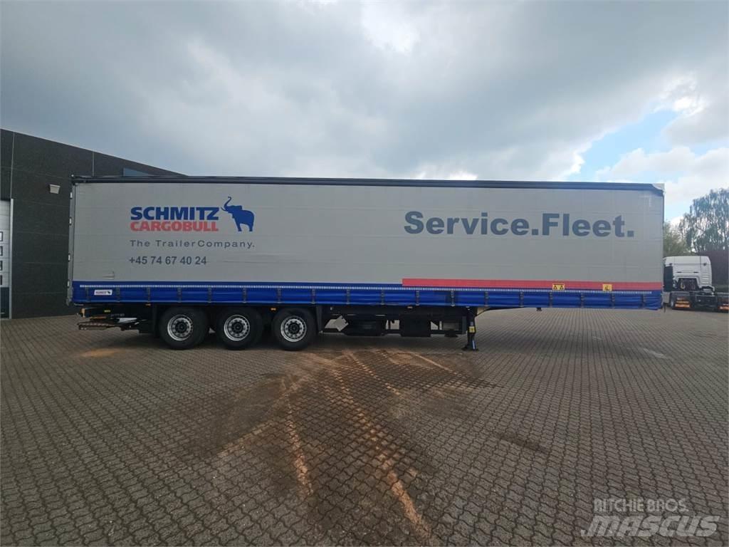 Schmitz Cargobull 13,60 侧帘半挂车
