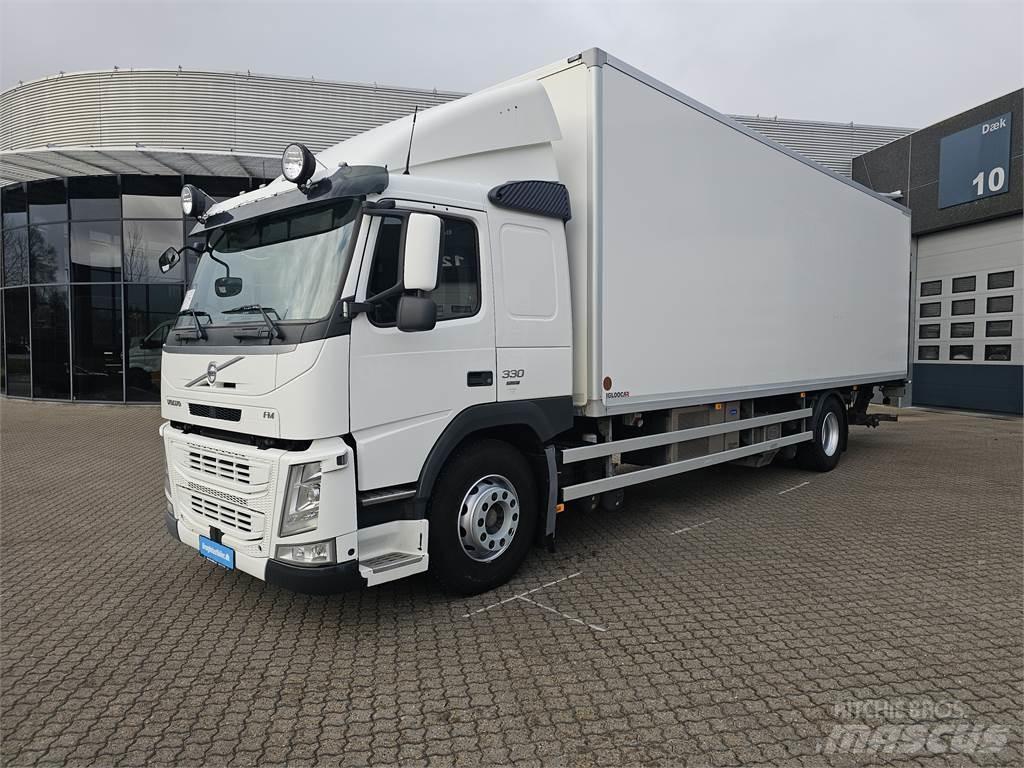 Volvo FM330 冷藏车