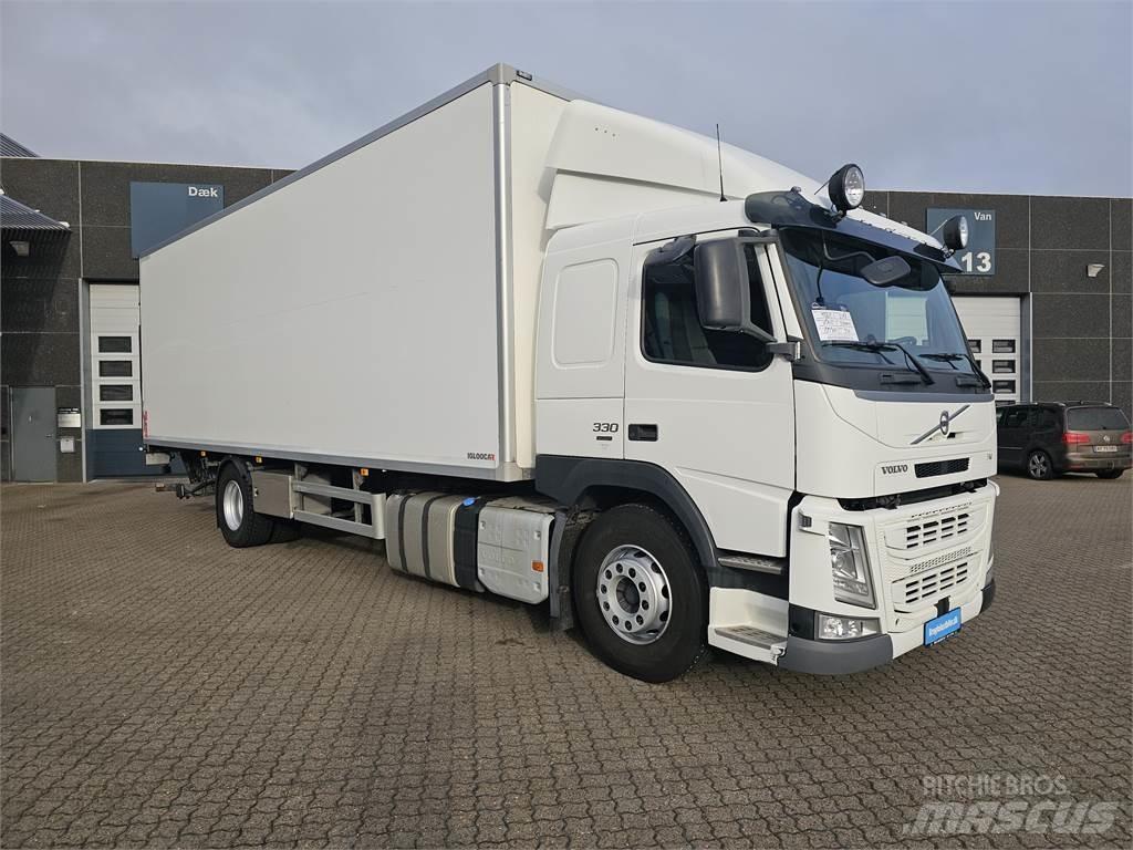 Volvo FM330 冷藏车