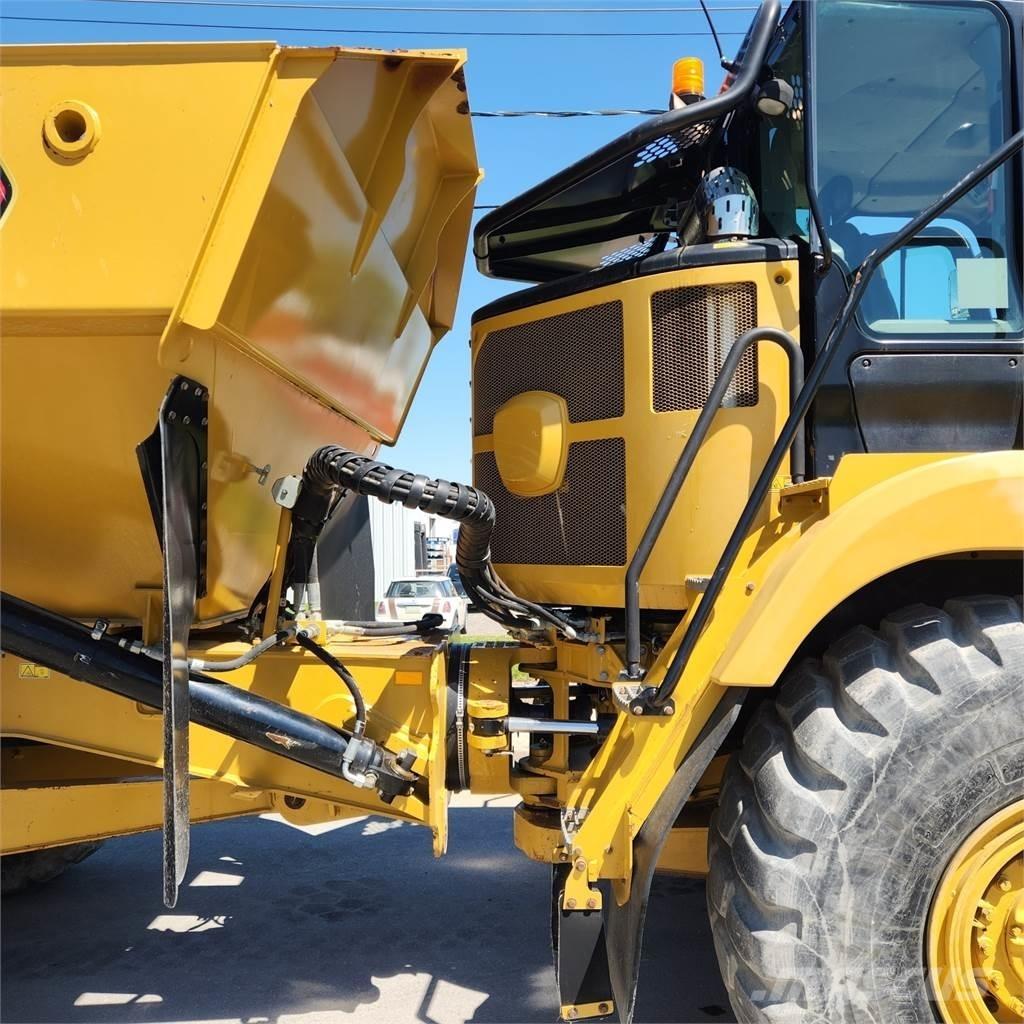 CAT 730C 铰接式自卸车