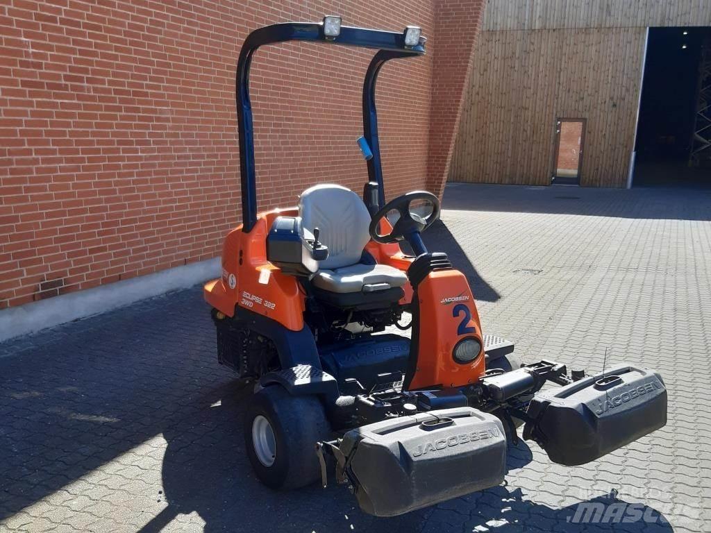 Jacobsen ECLIPS 322 骑乘式割草机