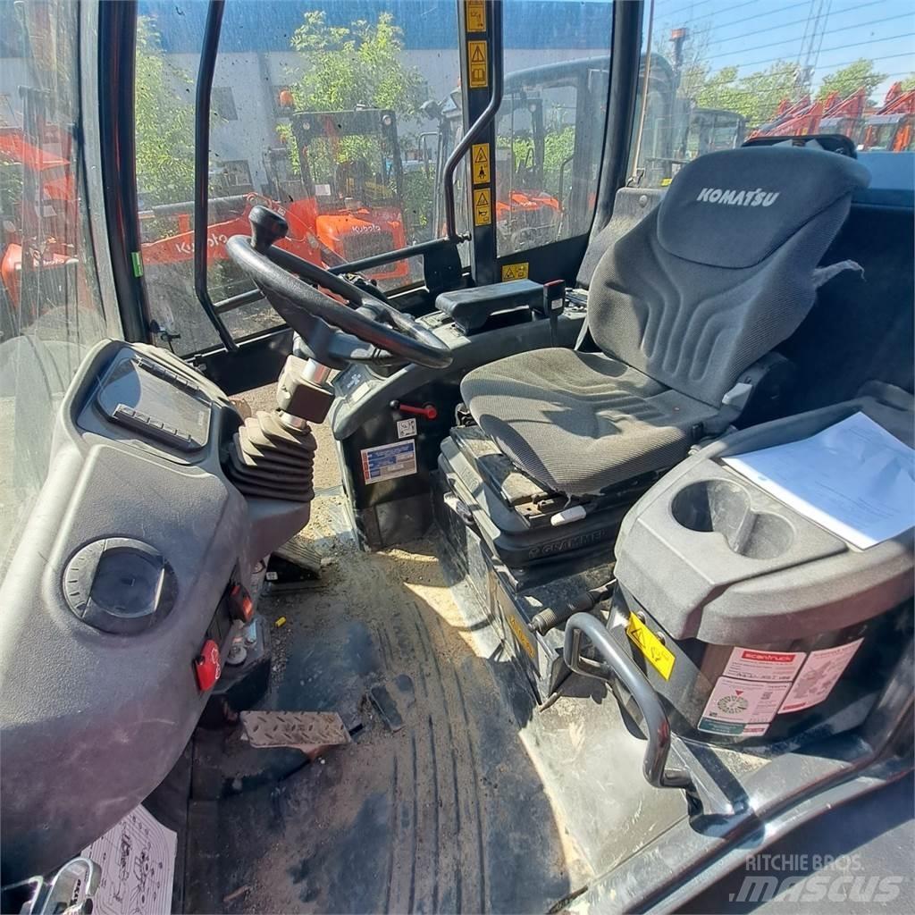 Komatsu WA70M 小型装载机