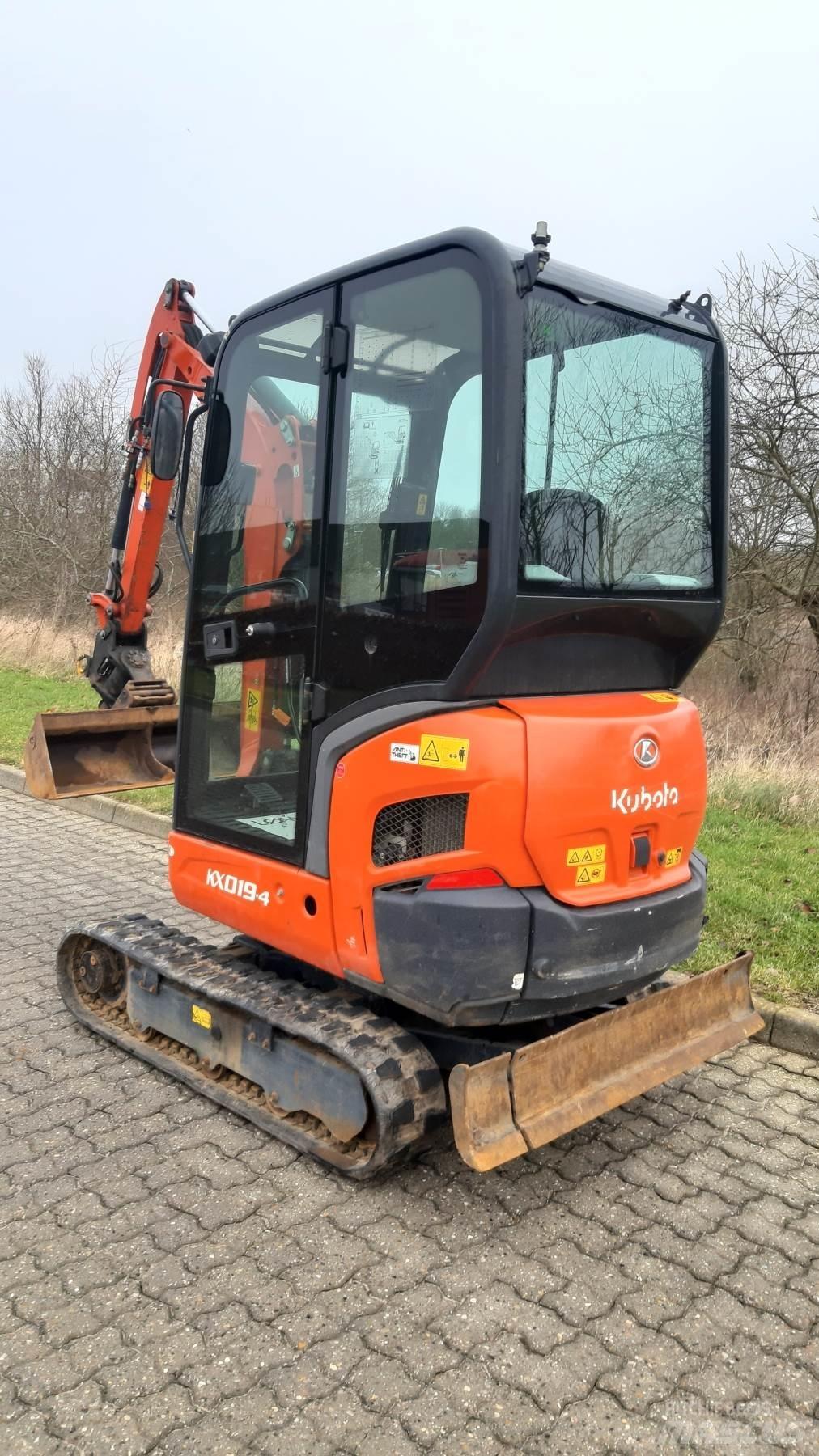 Kubota KX019-4 小型挖掘机