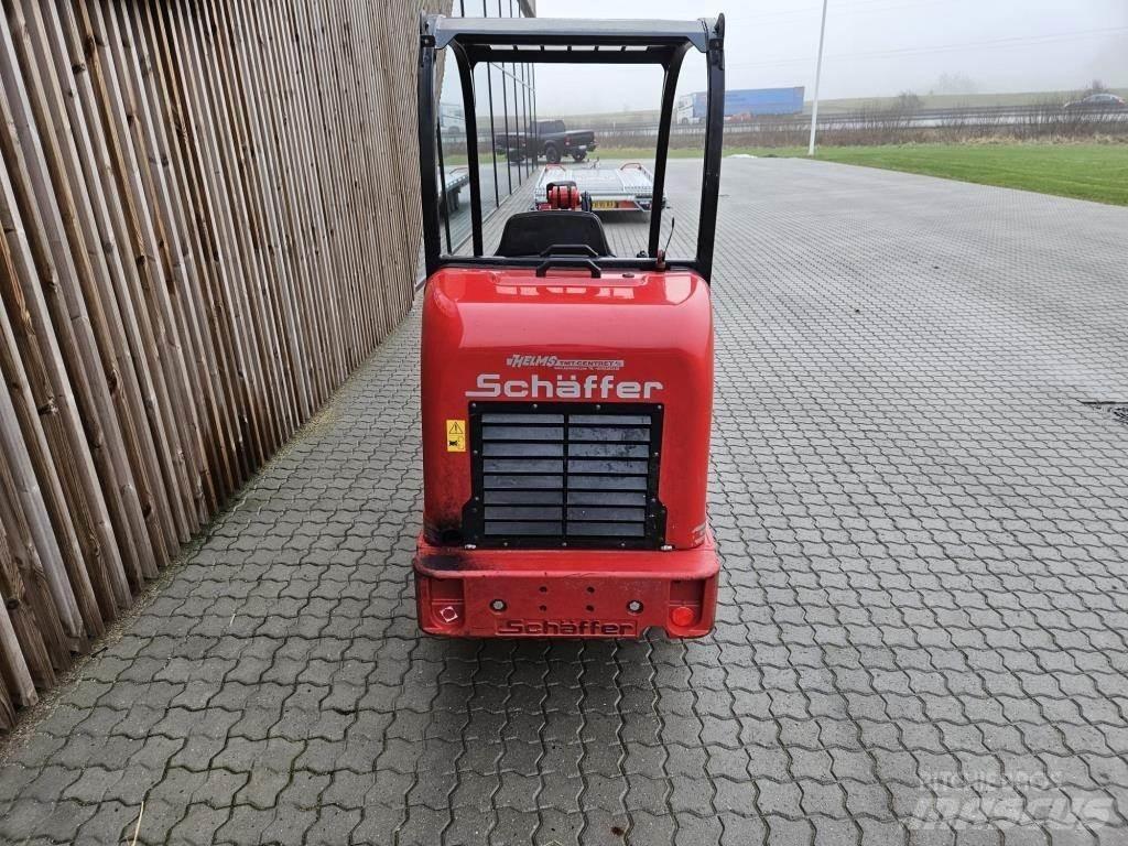 Schäffer 2428 SLT 小型装载机