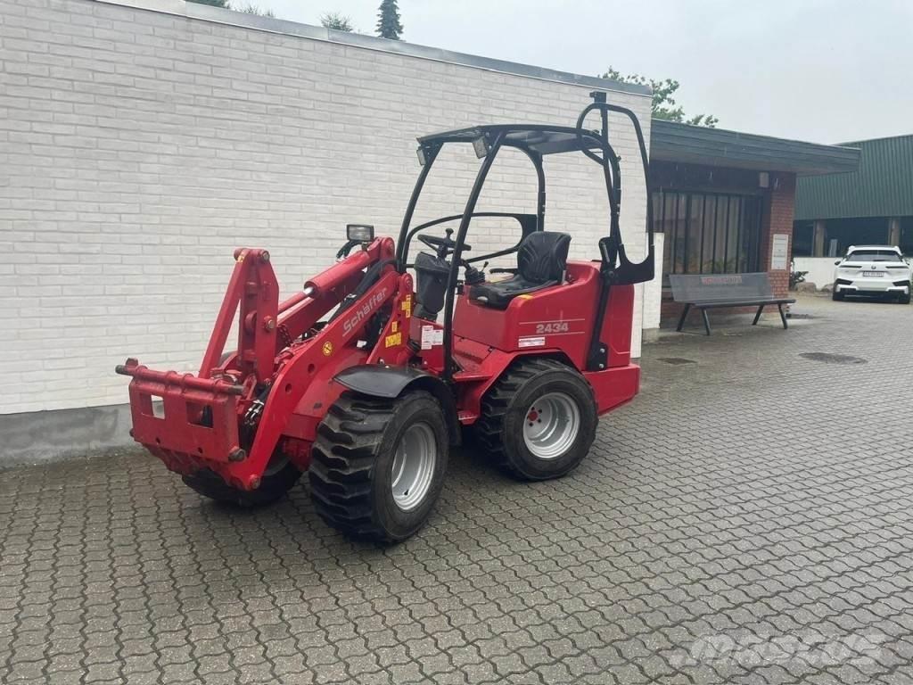 Schäffer 2434 小型装载机