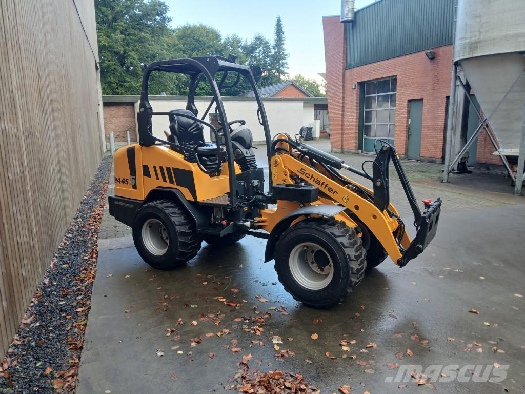 Schäffer 2445S 小型装载机