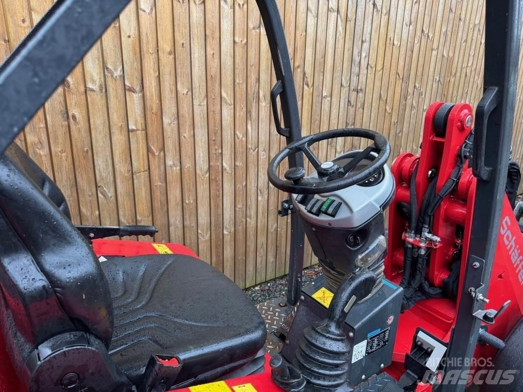 Schäffer 3650 小型装载机