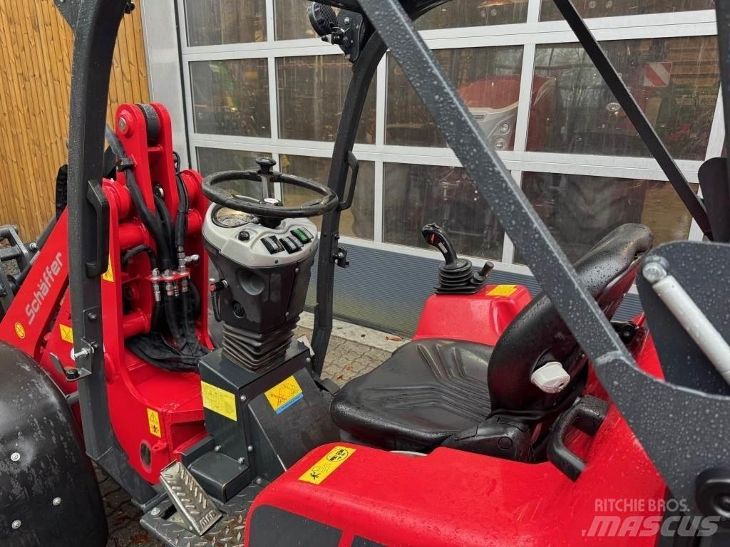 Schäffer 3650 SLT 小型装载机