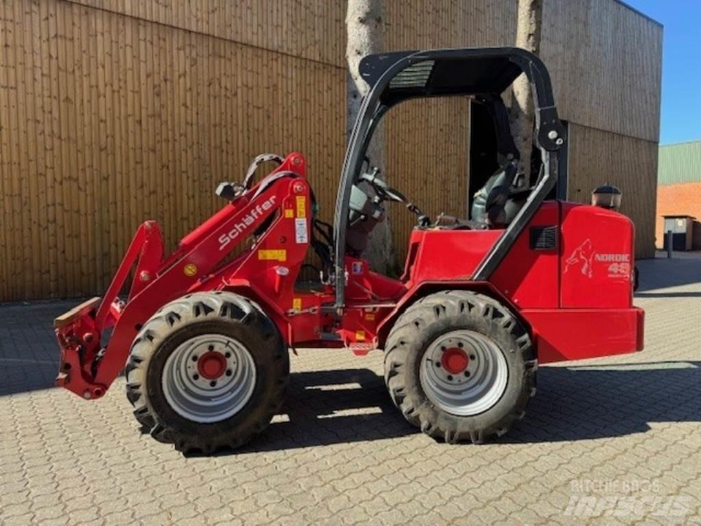 Schäffer Nordic 48 小型装载机
