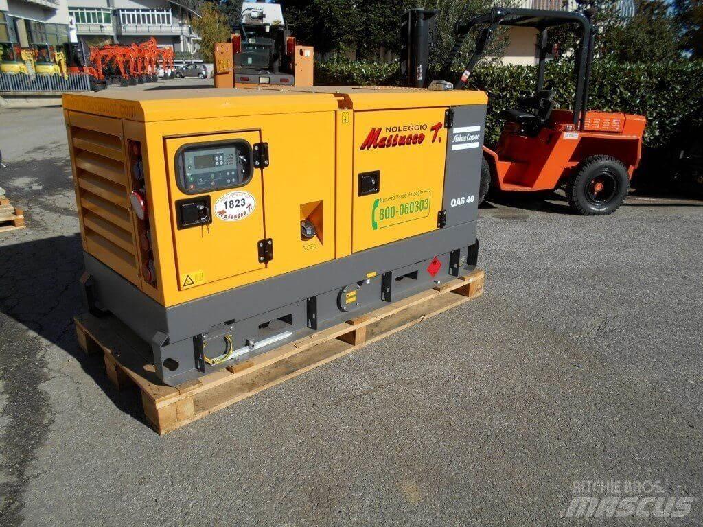 Atlas Copco QAS40 拖车式灯塔