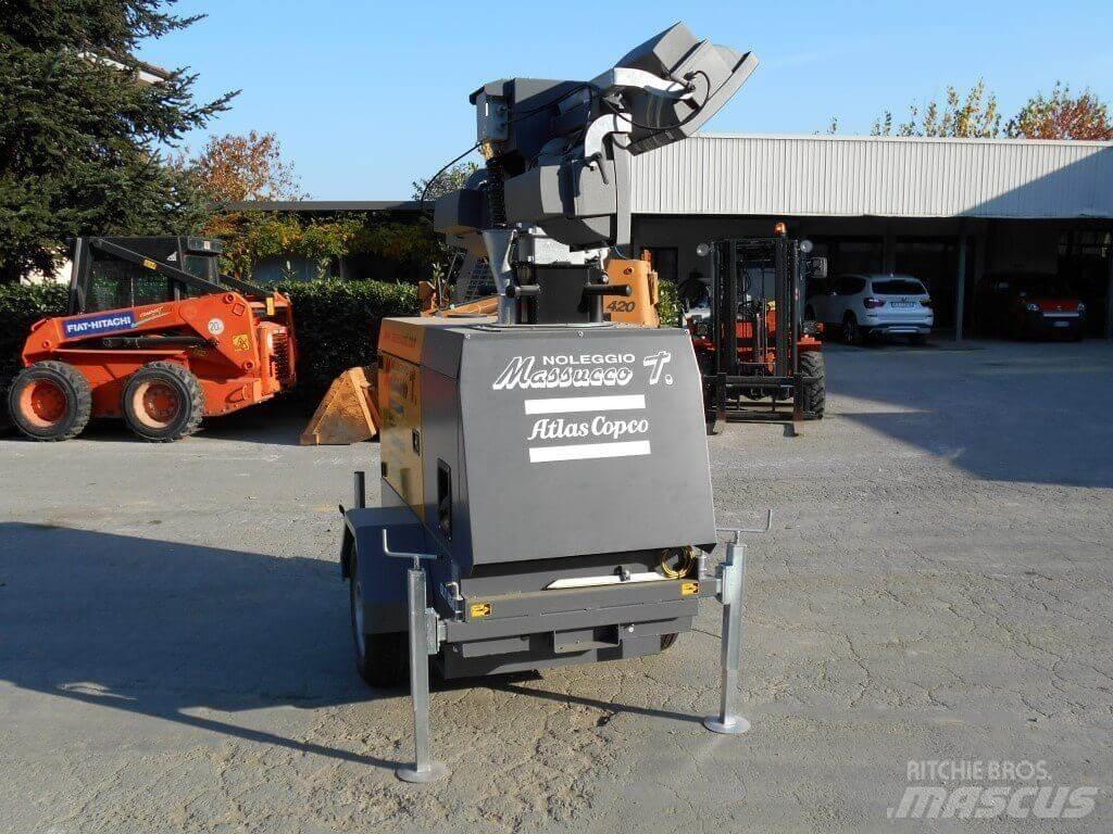 Atlas Copco QLT H 50 拖车式灯塔