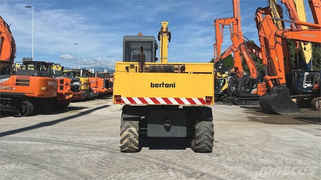 Bertani S3A 4X4 轮式挖掘机