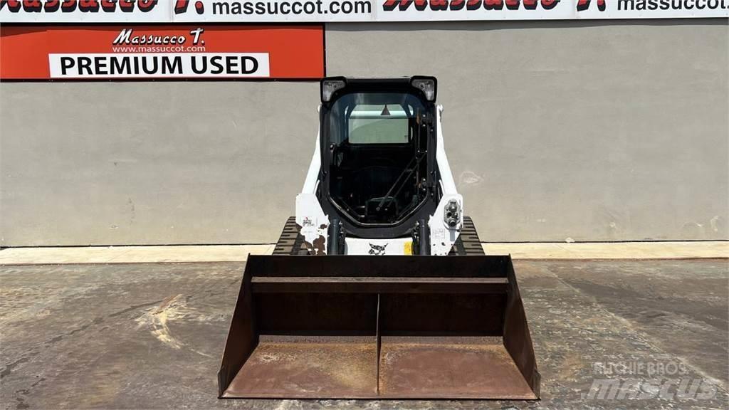 Bobcat T590 滑移装载机