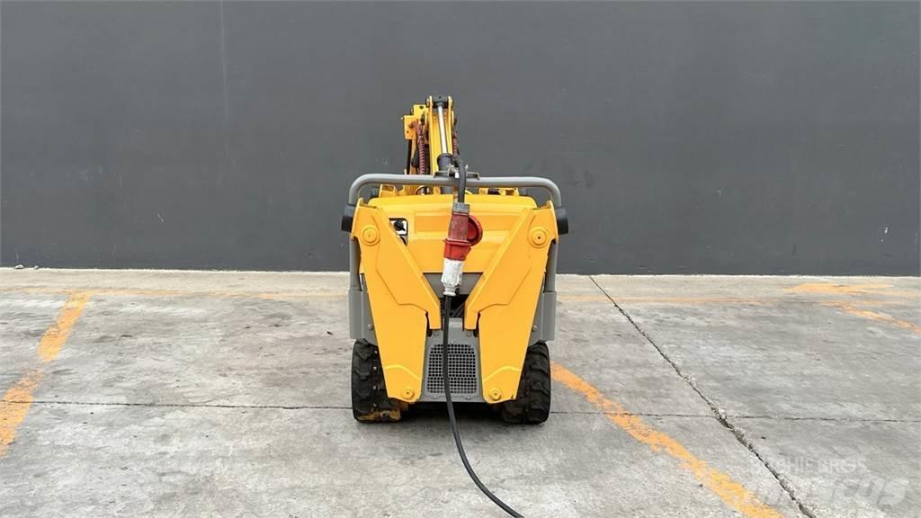 Brokk 90 小型挖掘机