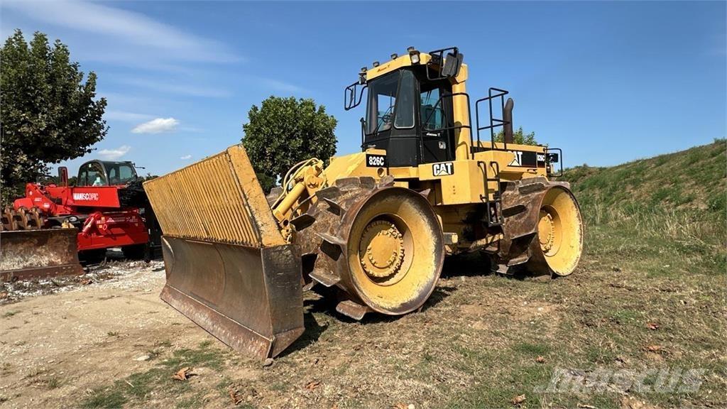 CAT 826C 履带式推土机