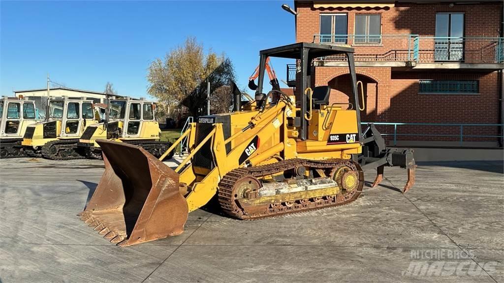 CAT 935C 轮式装载机