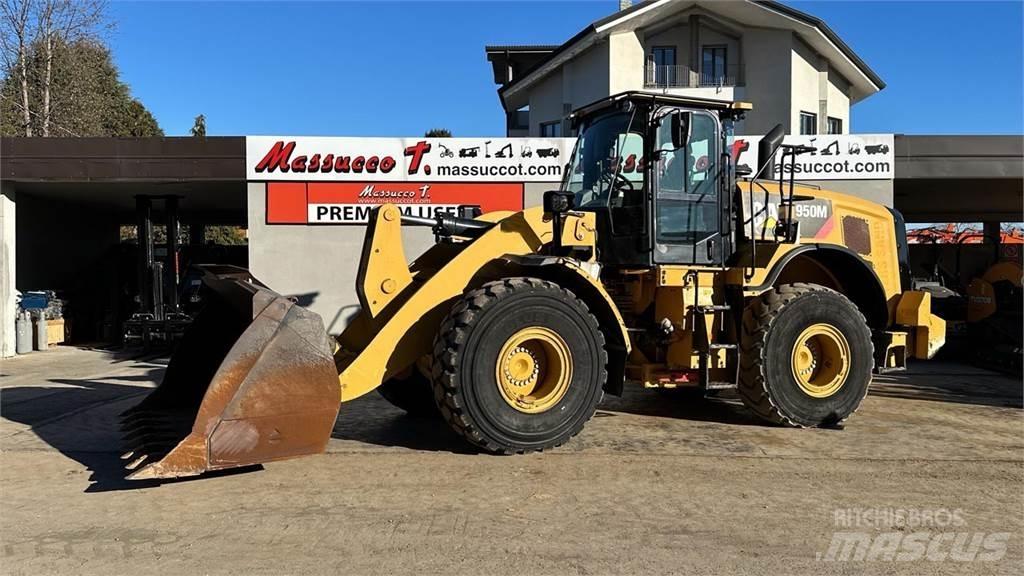 CAT 950M 轮式装载机