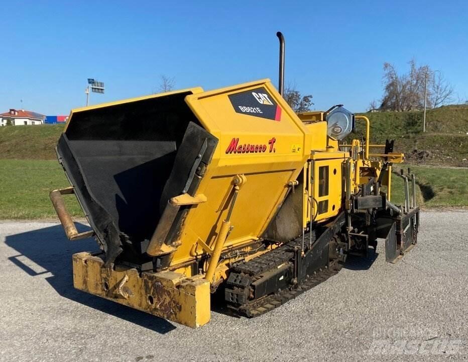 CAT BB621E 沥青摊铺机