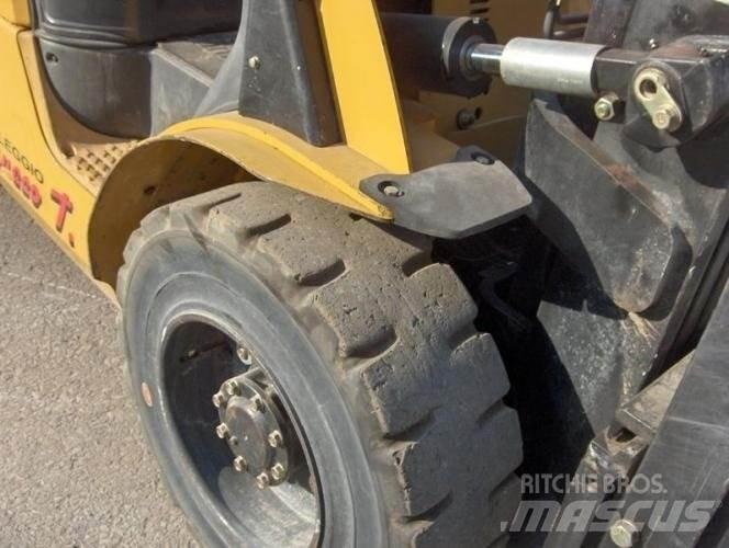 CAT DP30N 柴油叉车