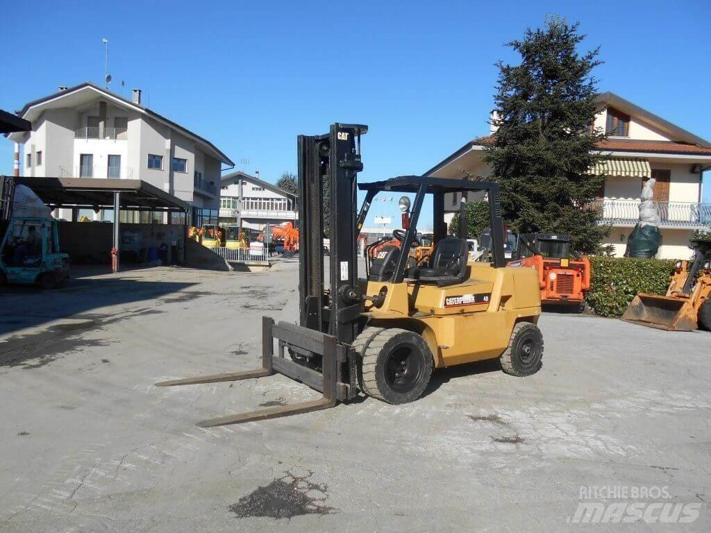 CAT DP40KL 柴油叉车
