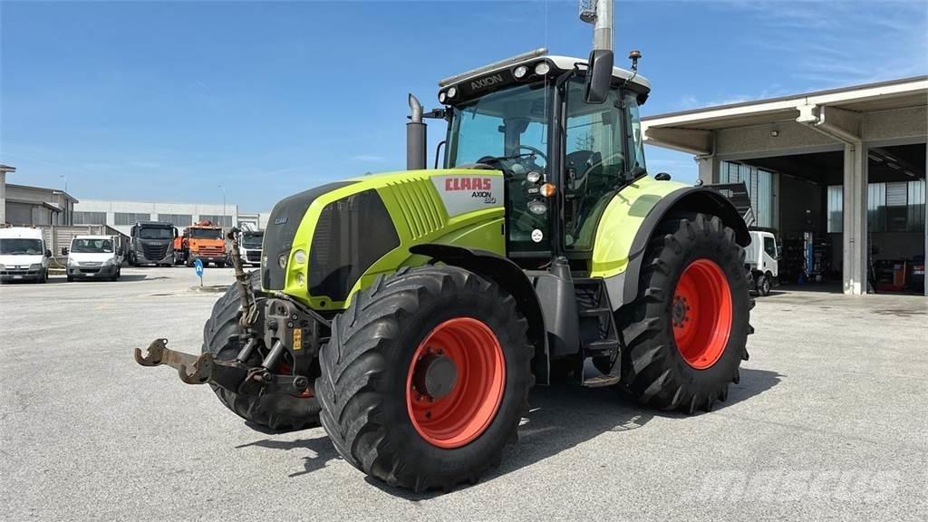 CLAAS AXION 810 4X4 推雪机