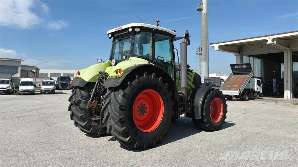 CLAAS AXION 810 4X4 推雪机