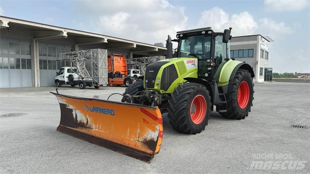 CLAAS Axion 810 4x4 推雪机