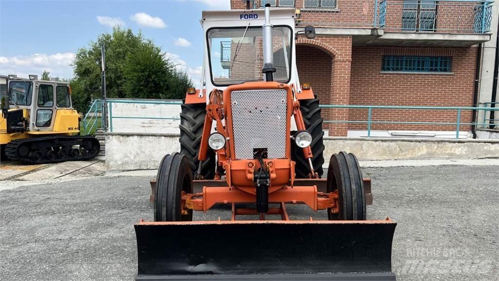 Ford 5600 4X2 履带式推土机